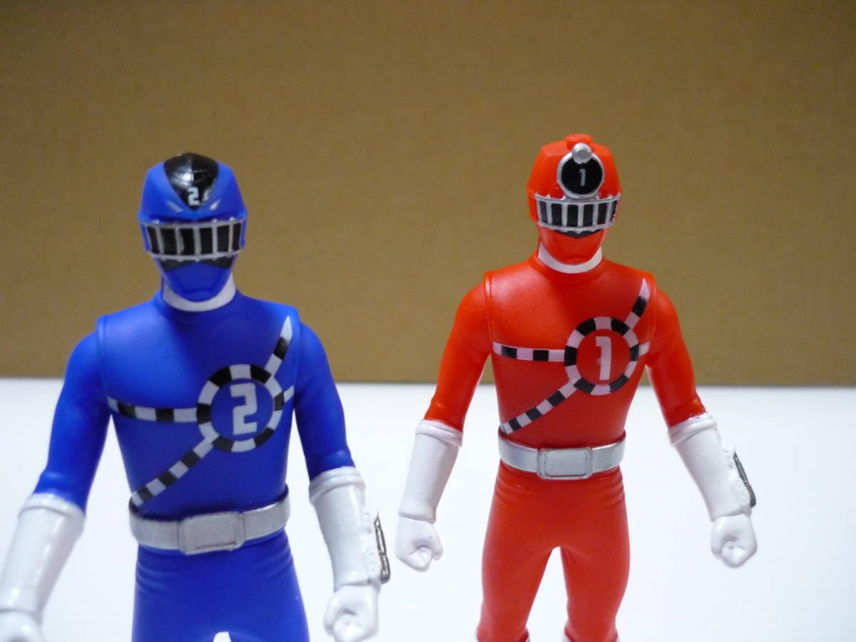 戦隊ヒーロー フィギュアセット　ソフビ 戦隊ヒーロー ソフビフィギュア 7体セット - メルカリ